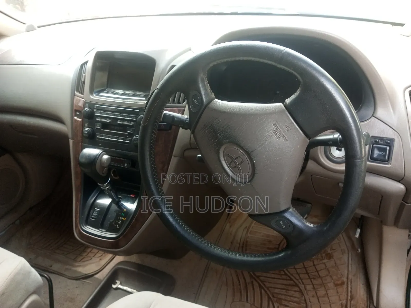 Toyota Harrier 2001 White