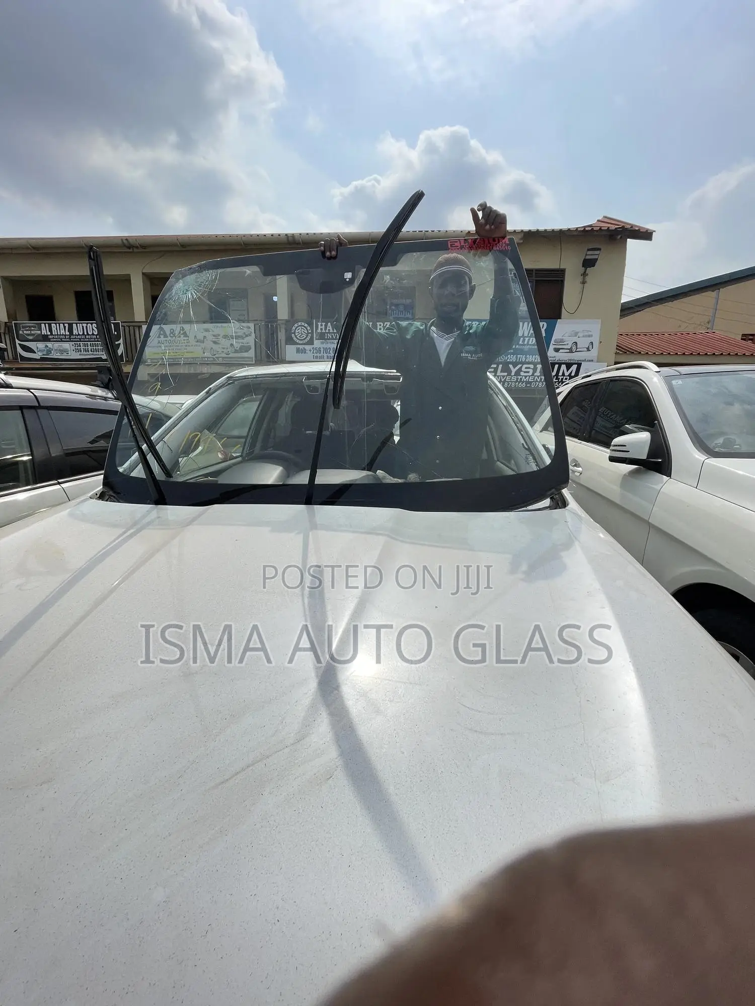 Professional Windscreen Fixing