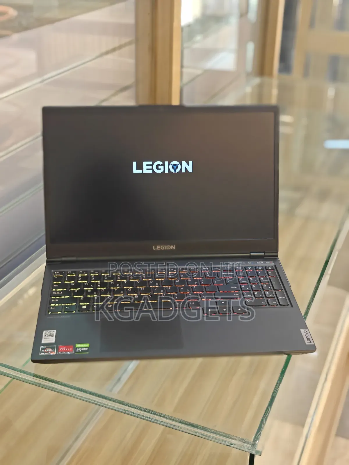 Laptop Lenovo Legion Slim 5 16GB AMD Ryzen 7 SSD 512GB