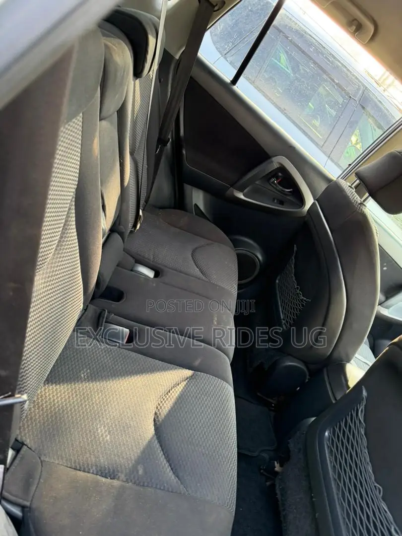 Toyota RAV4 2009 White