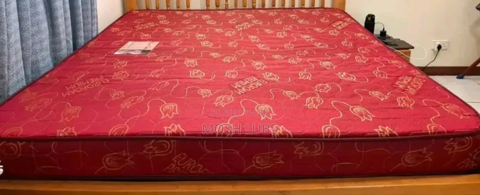 Comfoam Mattress 4by6 {Maroon}