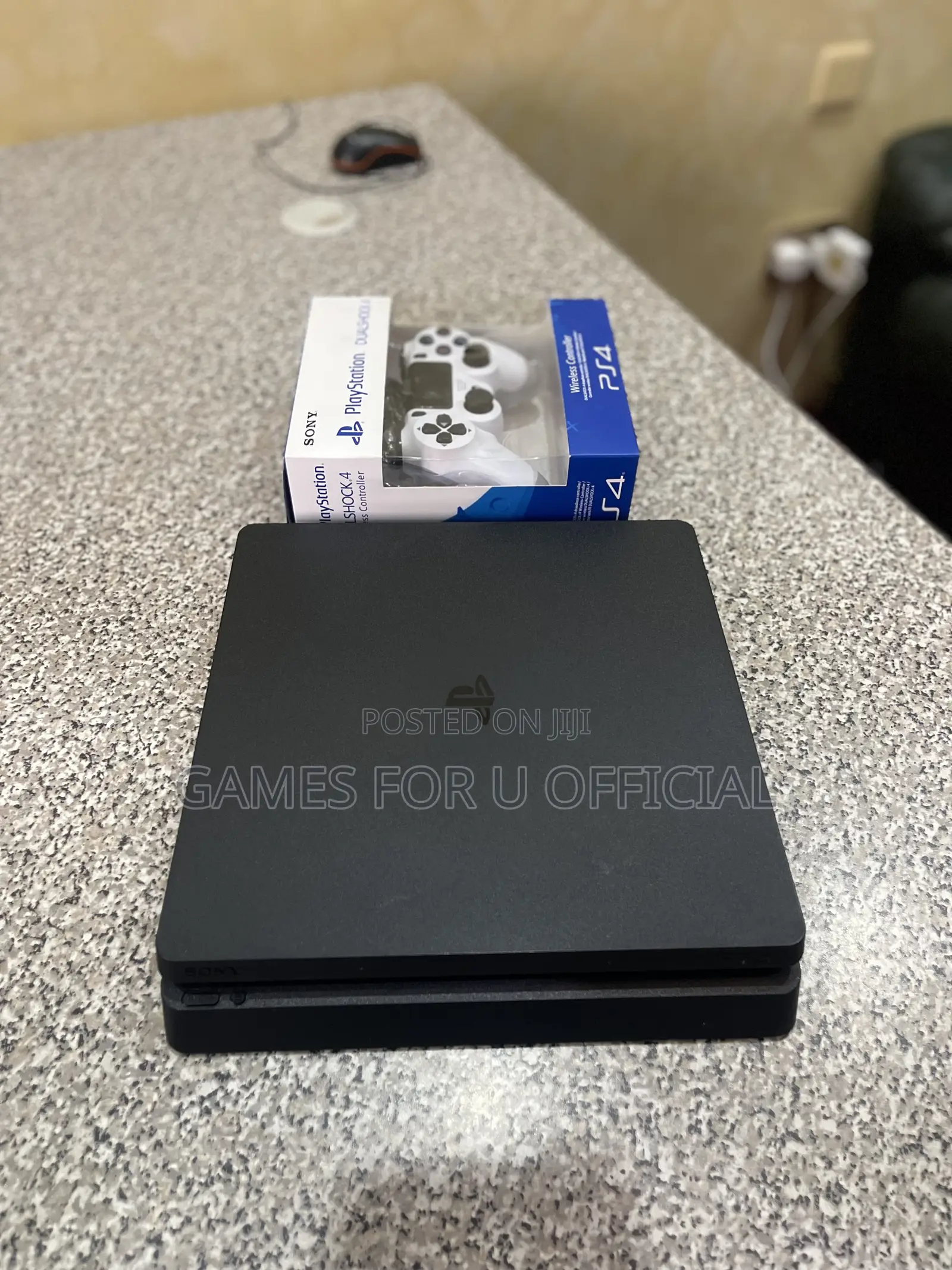 Ps4 Slim Console 1 Pad Chipped