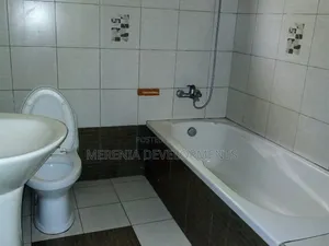3bdrm Apartment in Muyenga, Makindye for rent