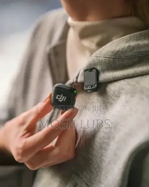 Dual Interview Wireless Microphone {Hang on Shirt During Interview}