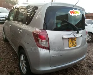 Toyota Ractis 2007 Silver