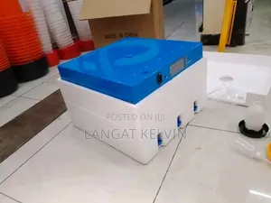 Brand New 192 Eggs Automatic Incubator
Ac/Dc Powered