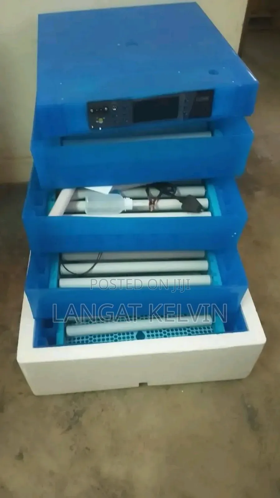 Brand New 192 Eggs Automatic Incubator
Ac/Dc Powered