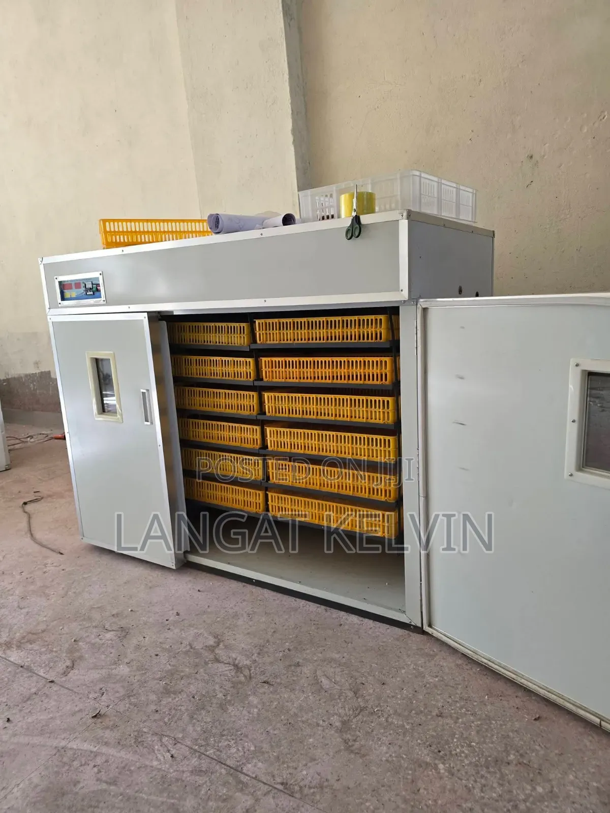 2112 Eggs Incubator
 Ac Powered (1000 W, 240 V)