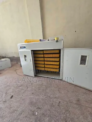 3168 Eggs Automatic Incubator
 Ac Powered (1000 W, 240 V)