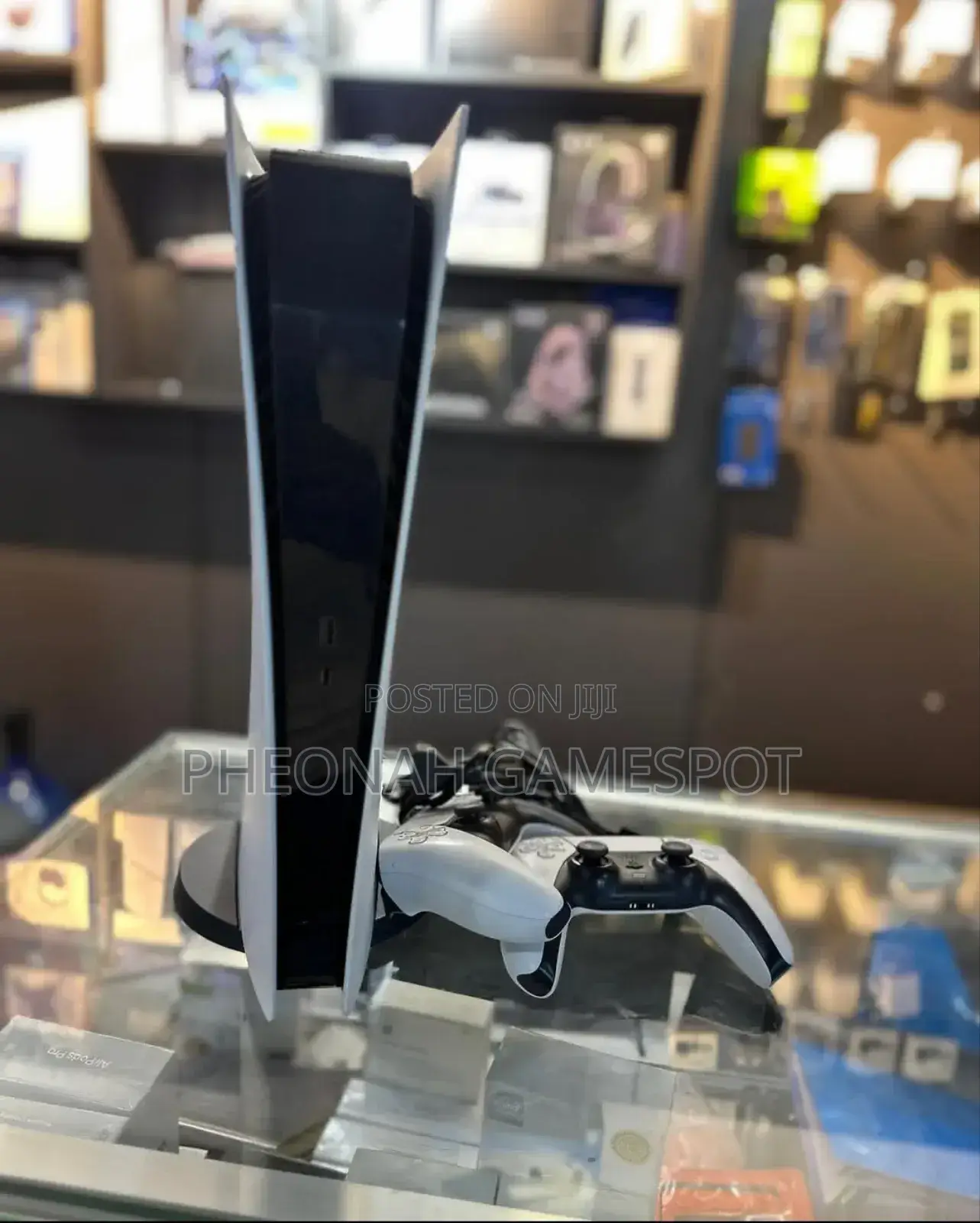 Playstation 5 Standard. Ps5. Used but in an Almost Brand New Condition