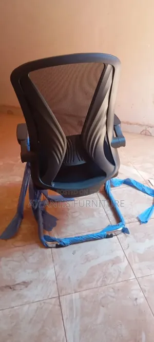 Fast Class Board Room Chair Netted