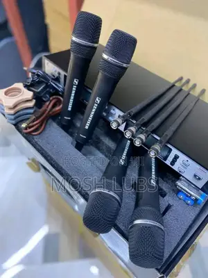 2 in 1 JBL Both Wired and Wireless Microphone