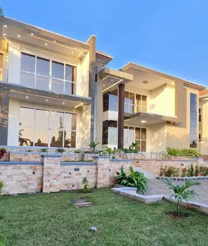 5bdrm Duplex in Kyanja, Central Division for rent