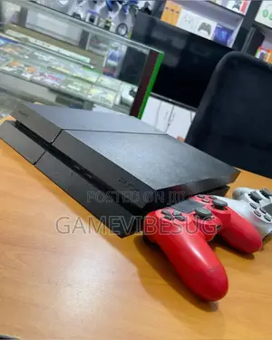 Playstation 4 Fat Console - 10 Games 2 Controllers - All Leads