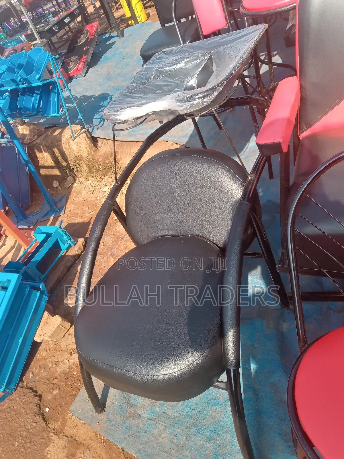 Saloon Sink Chair Black Good Quality.
