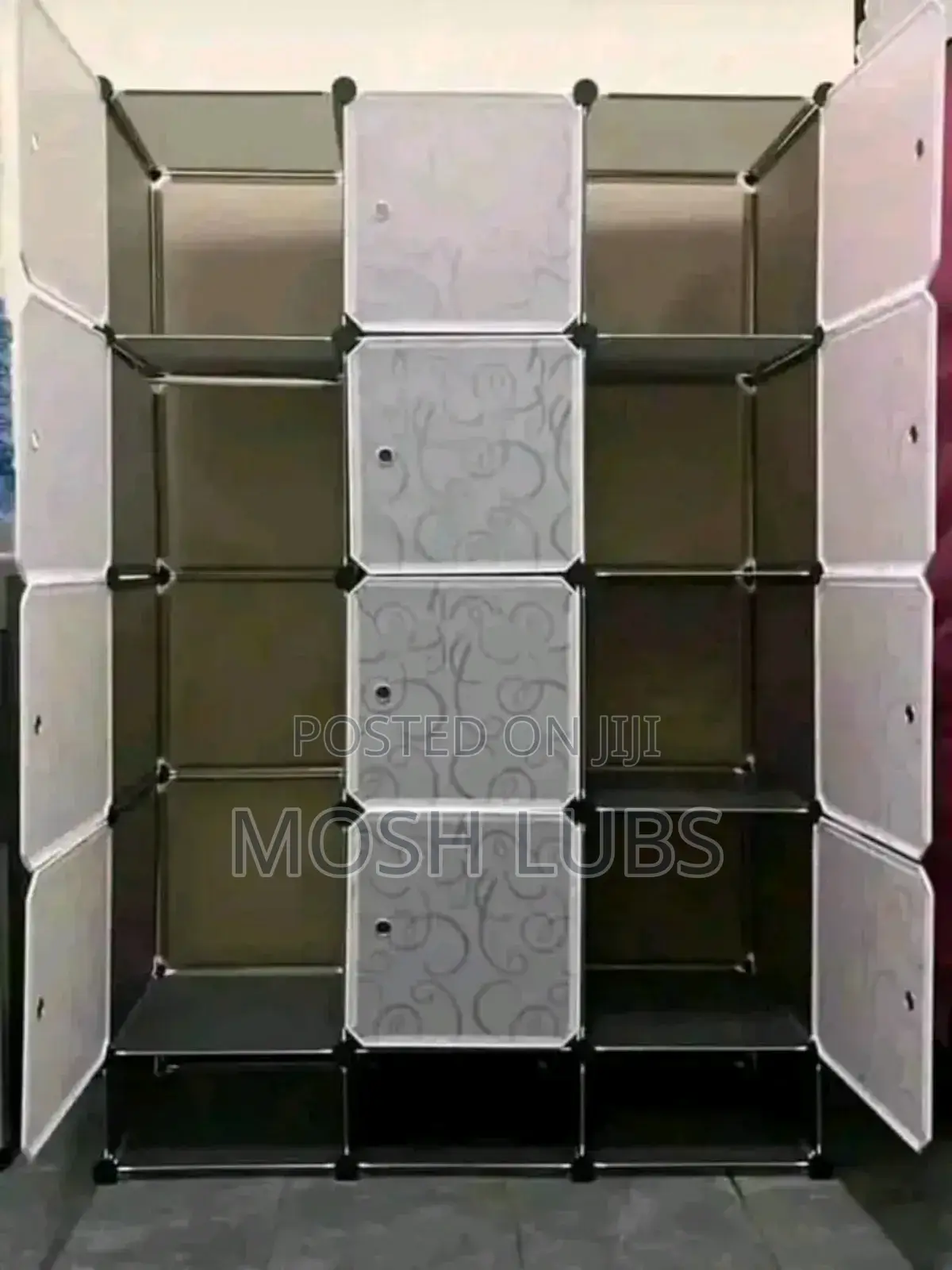 16 Cubed Plastic Wardrobe