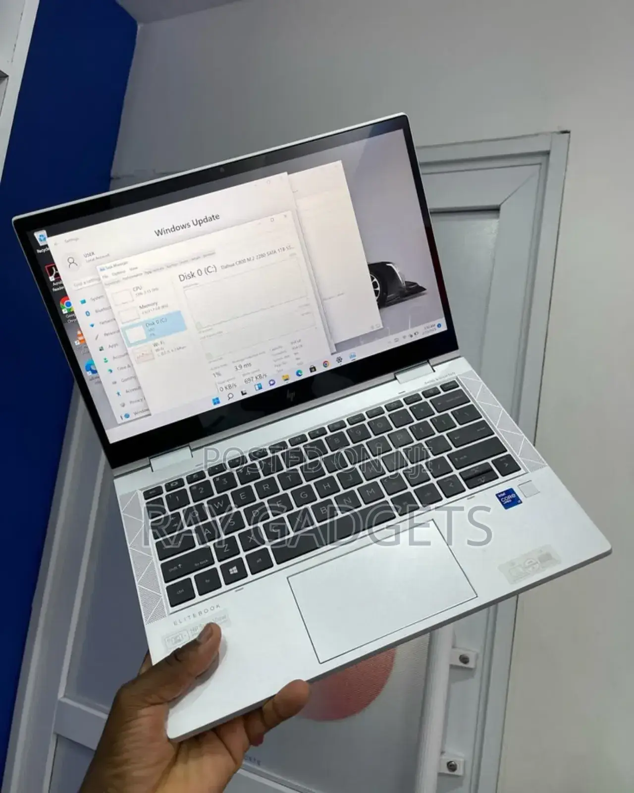 New Laptop HP EliteBook 830 G8 8GB Intel Core i7 SSD 256GB