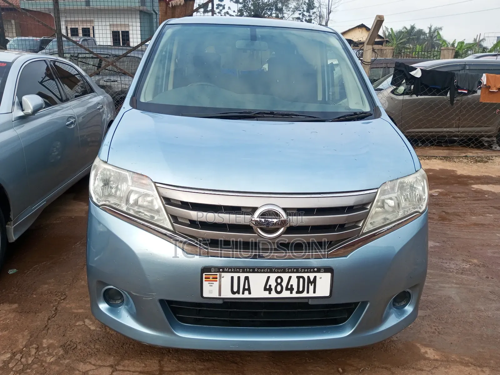 Nissan Serena 2015 Blue