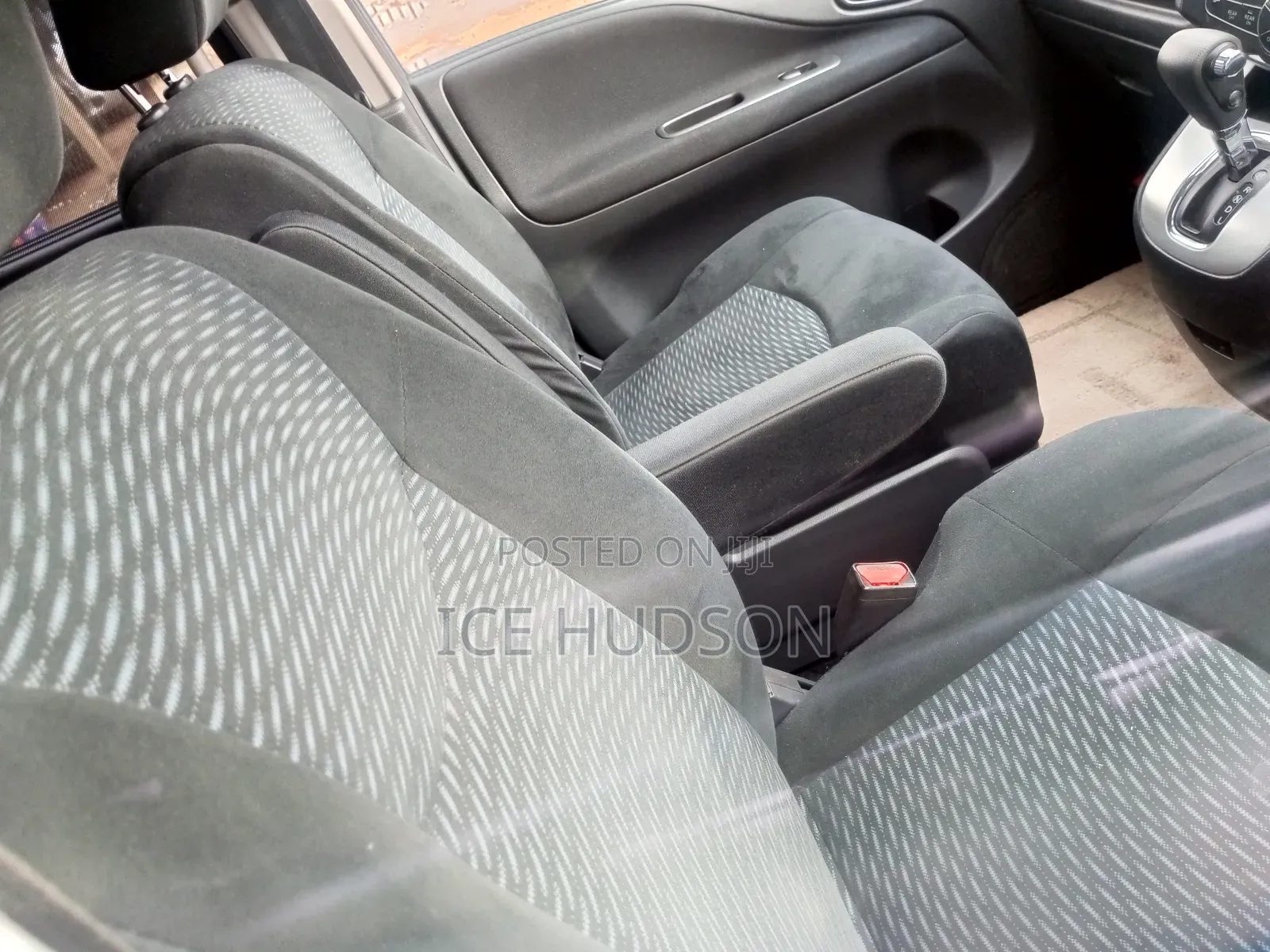 Nissan Serena 2015 Blue