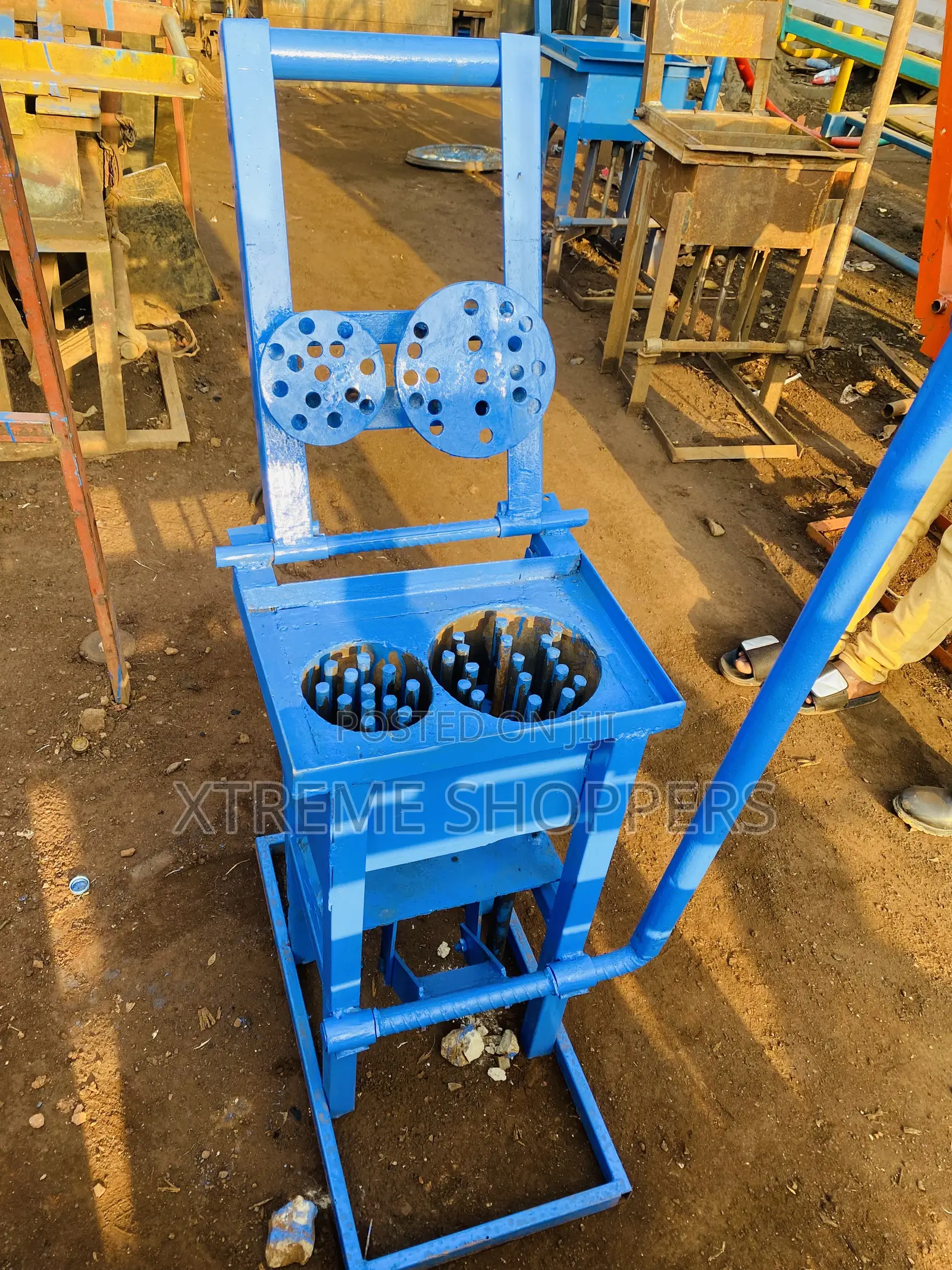 (Honey Comb)/ Briquettes Charcoal Machine