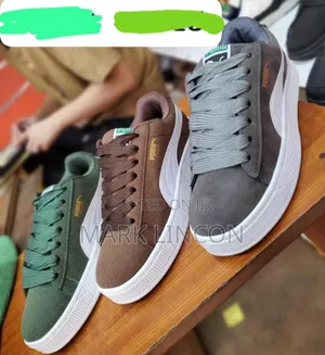 Puma Suede Classic Sneakers