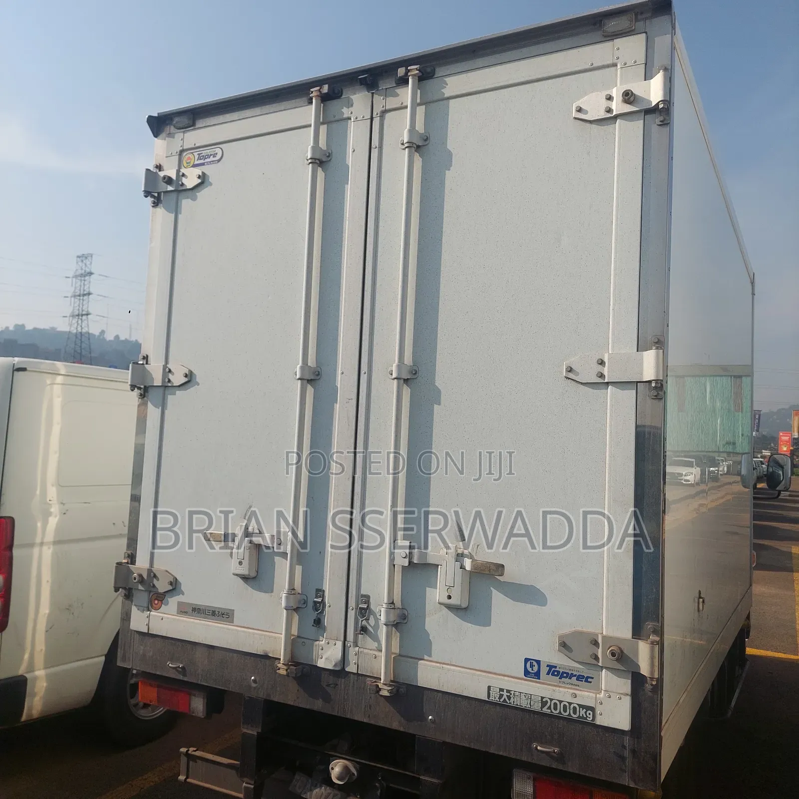 Mmitshubishi Canter Fridge