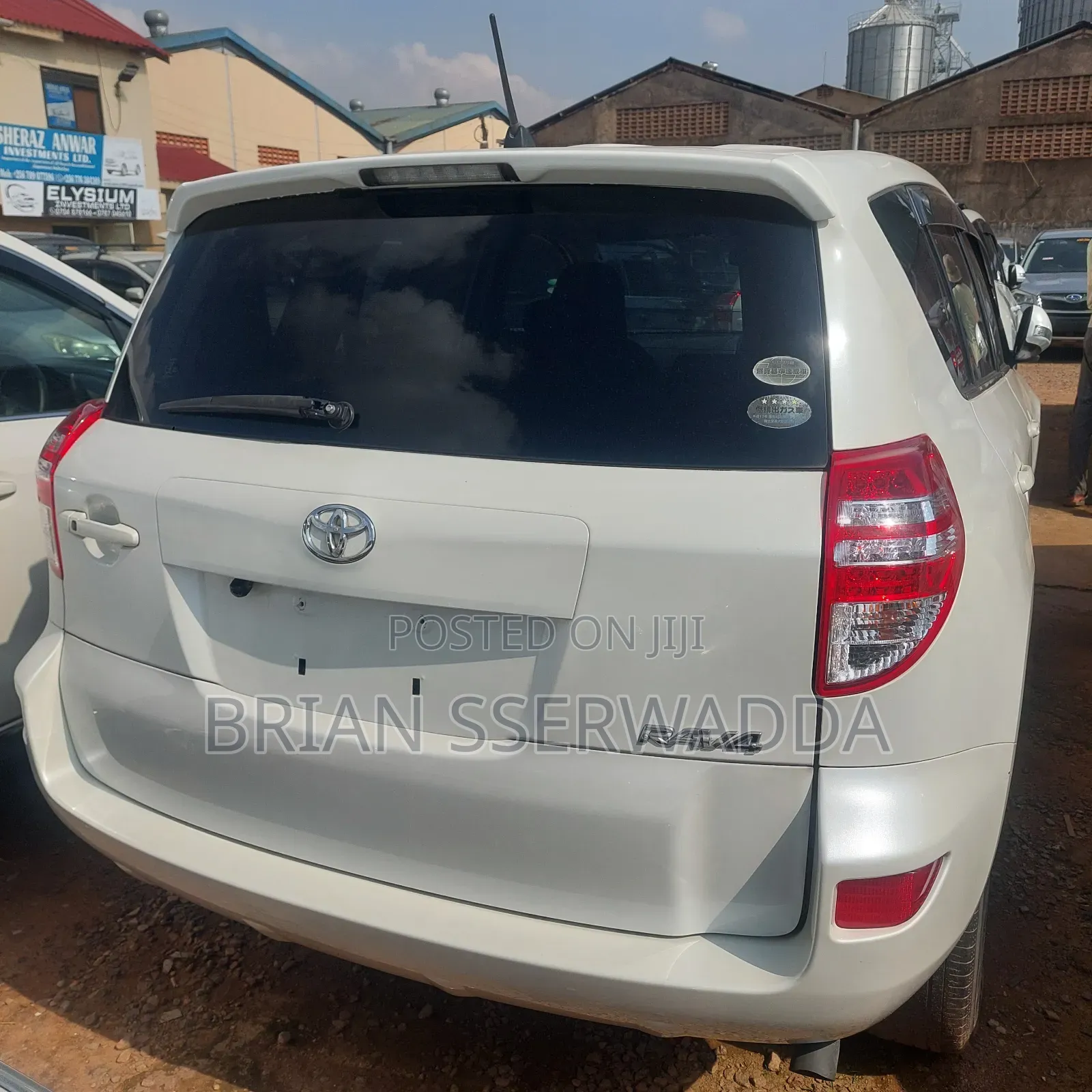 Toyota RAV4 2010 White