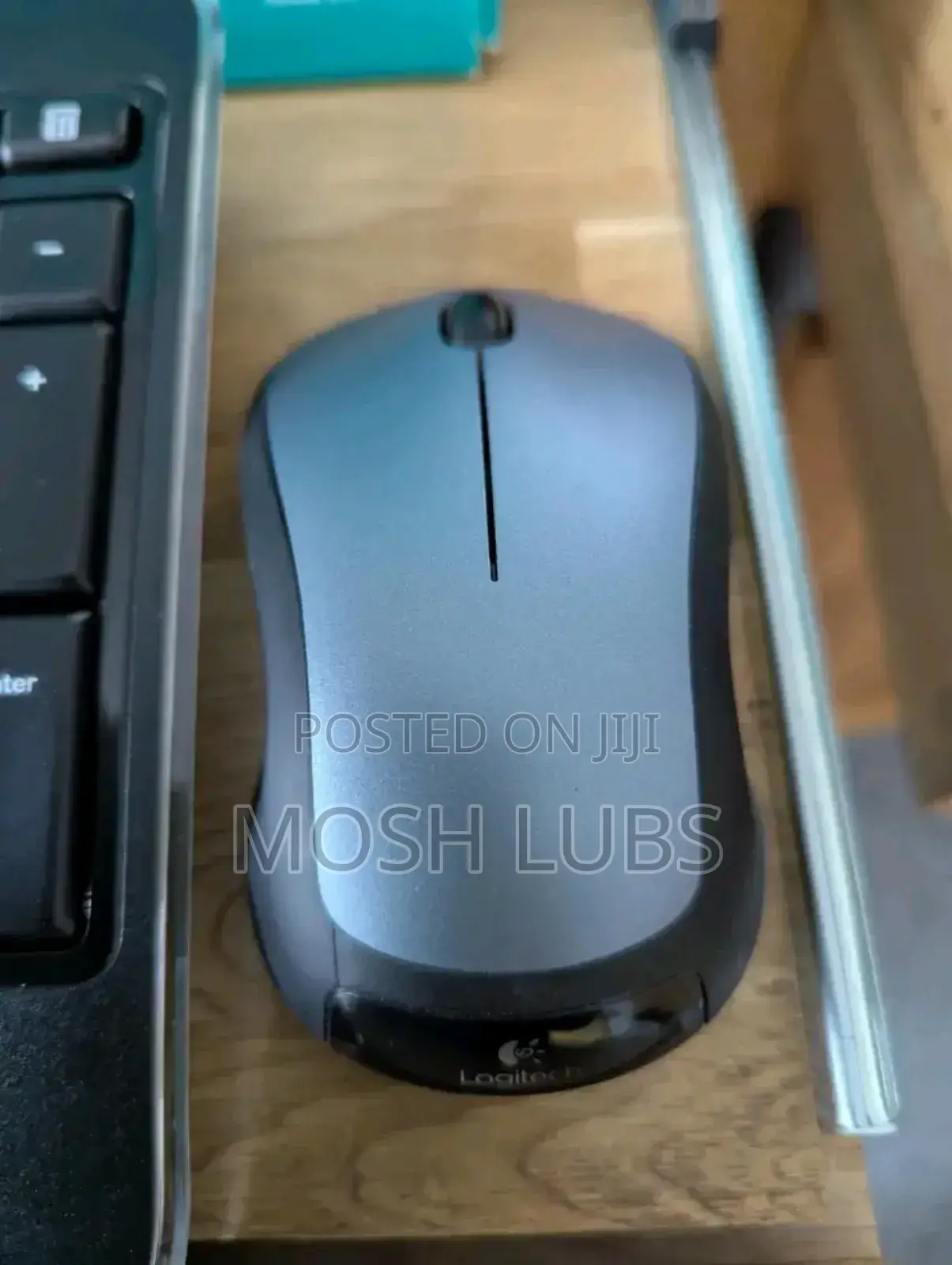 Logitech a Smart Keyboard+Mouse