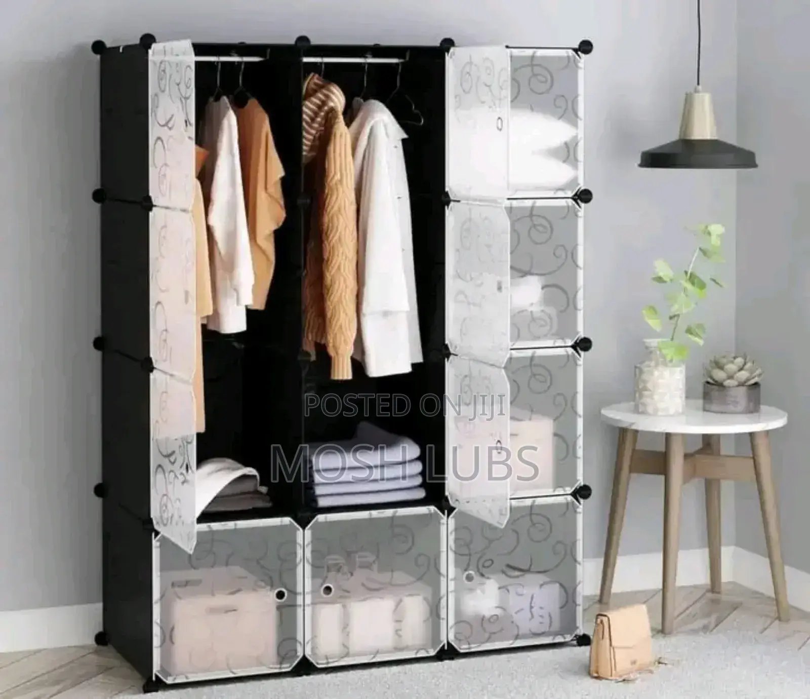 Plastic Cloth Rack/Closet