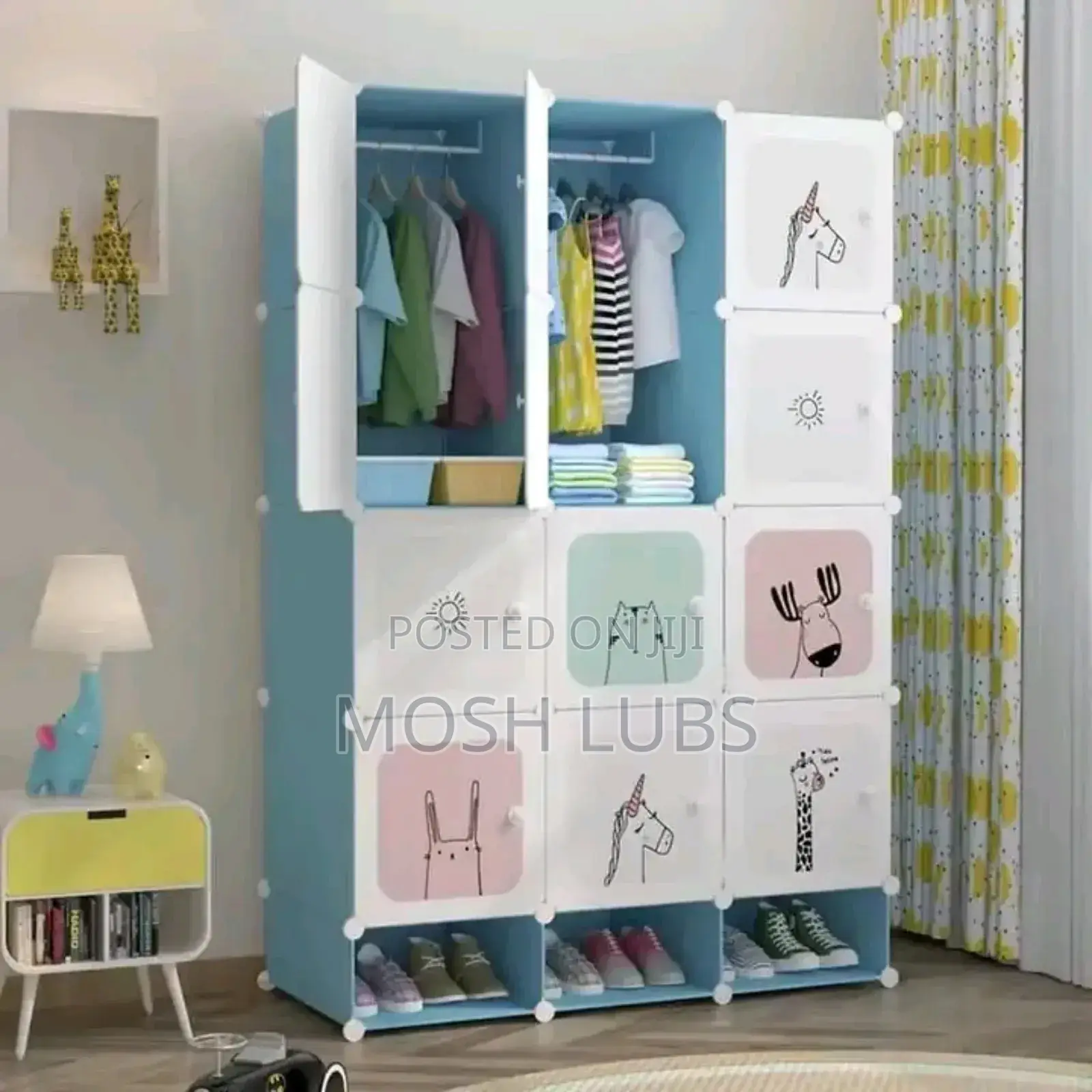 Plastic Cloth Rack/Closet