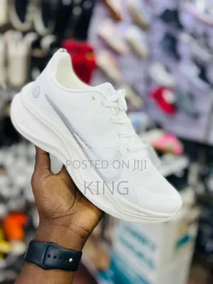 Nike Zoomx Smile Sneakers