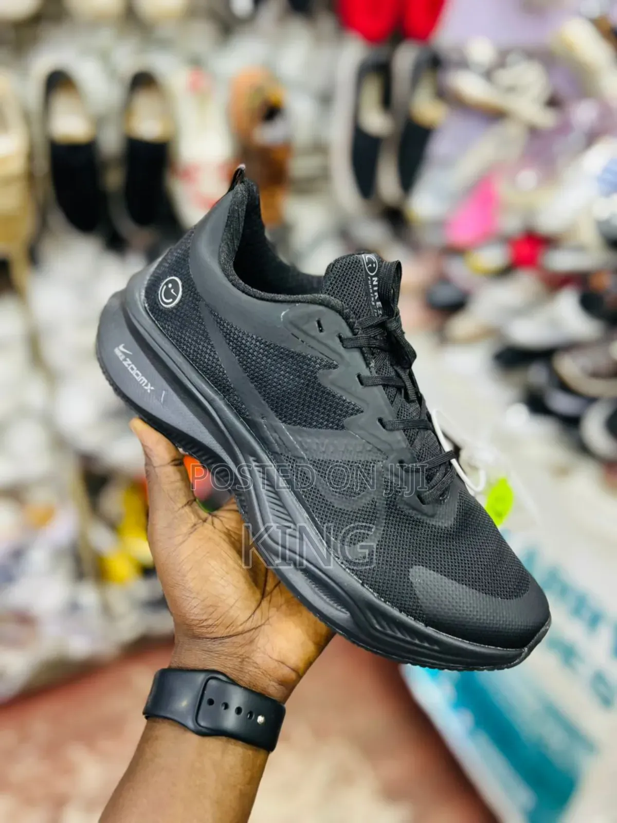 Nike Zoomx Smile Sneakers