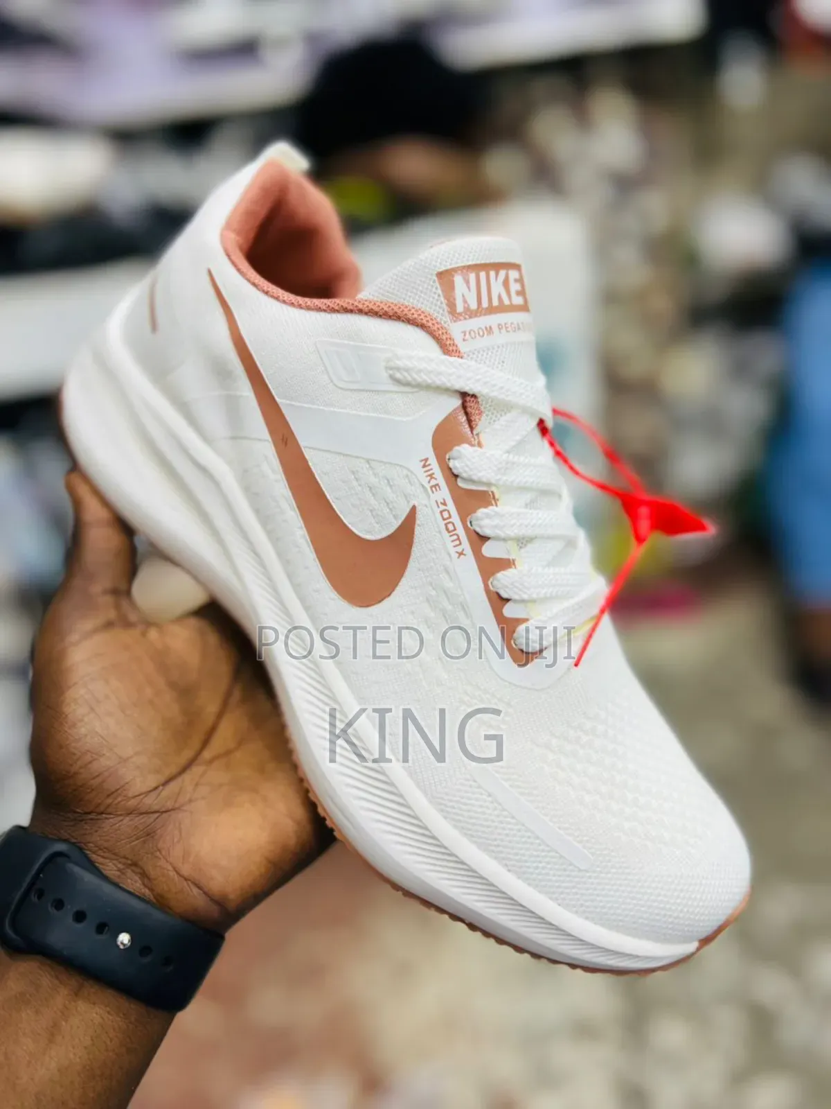 Nike Zoomx Smile Sneakers