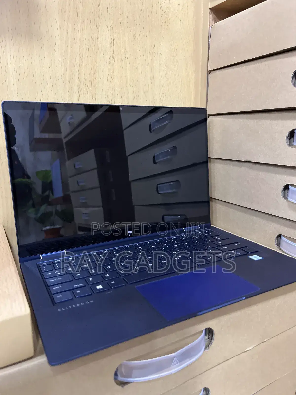 New Laptop HP EliteBook x360 830 G6 8GB Intel Core i7 SSD 256GB