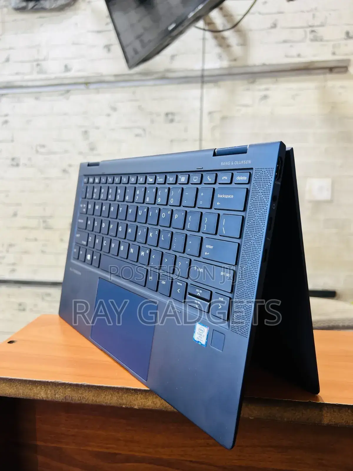 New Laptop HP EliteBook X360 1030 16GB Intel Core i7 SSD 512GB