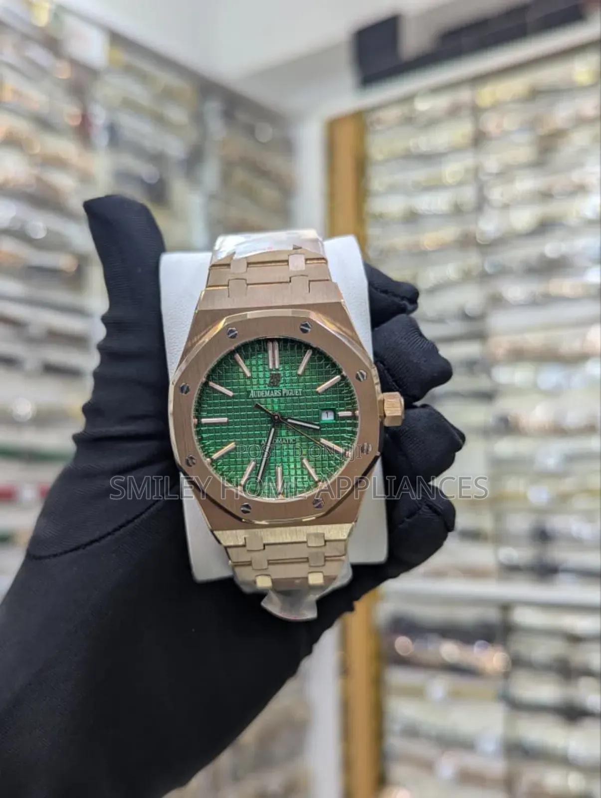 Green Face Audemars Piguet Men's Quartz Analog Display Wrist Watch