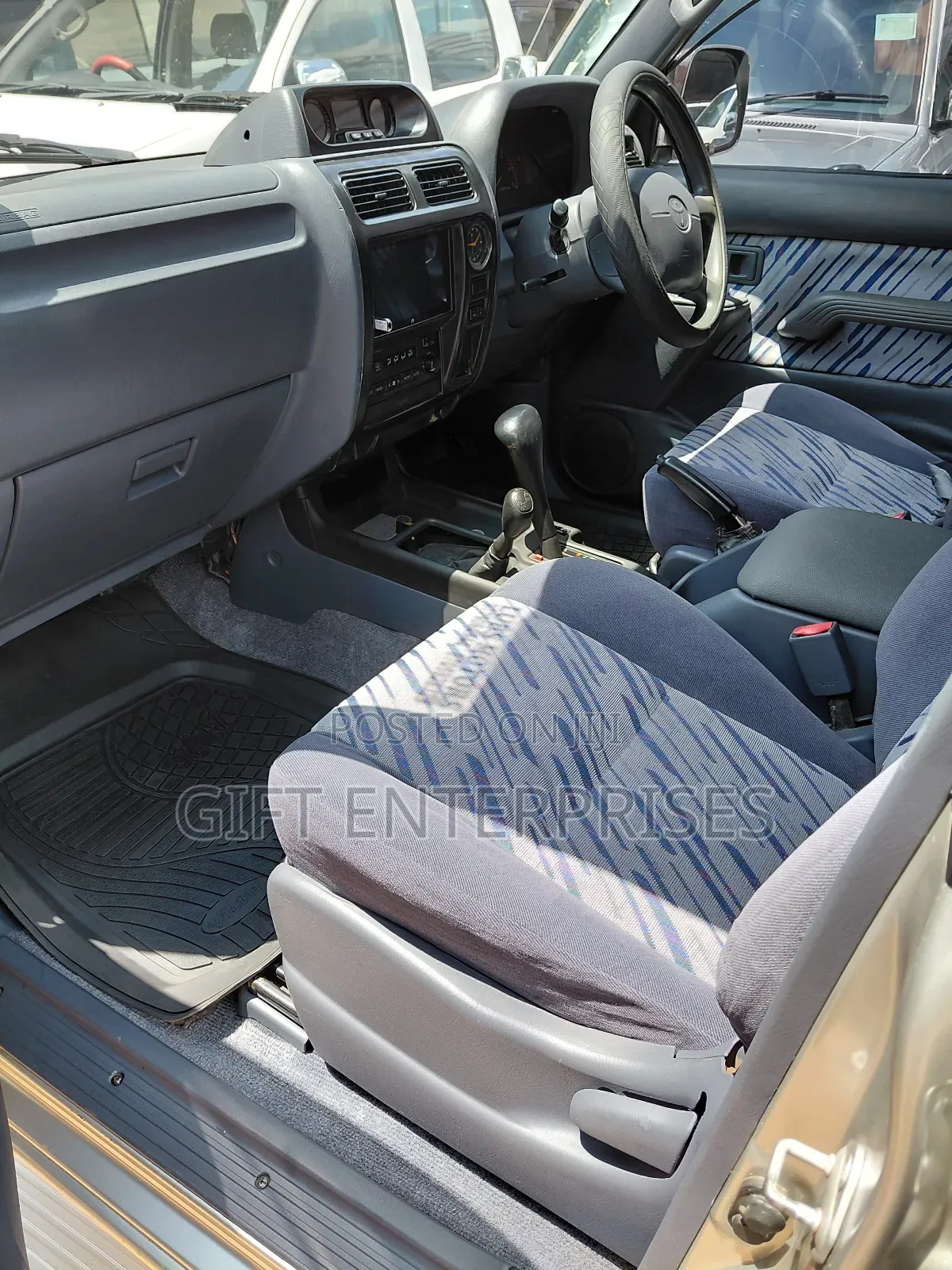 Toyota Land Cruiser Prado 2002 White