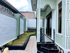 3bdrm Bungalow in Seguku Katale, Central Division for sale