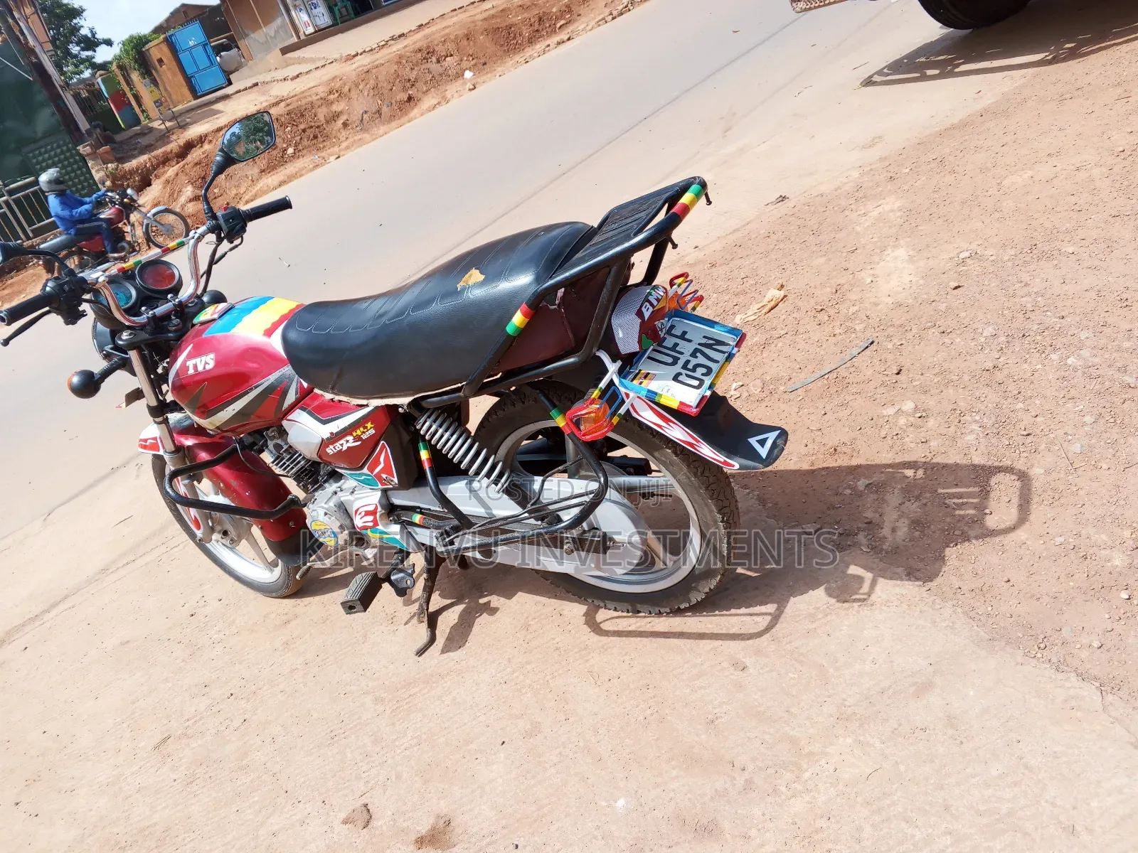TVS HLX 125 2019 Red