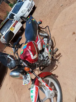 TVS HLX 125 2019 Red