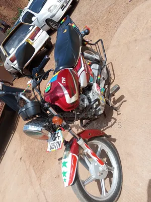 TVS HLX 125 2019 Red