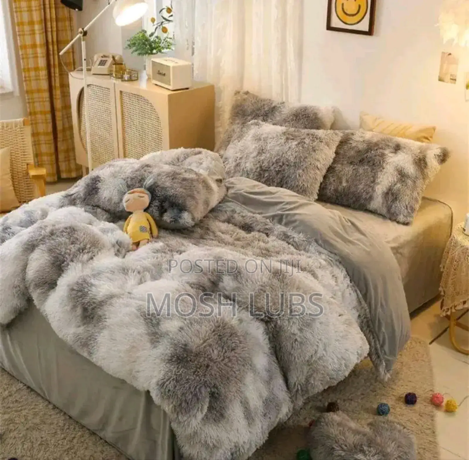 Zuo Modern Faux Fir Duvets