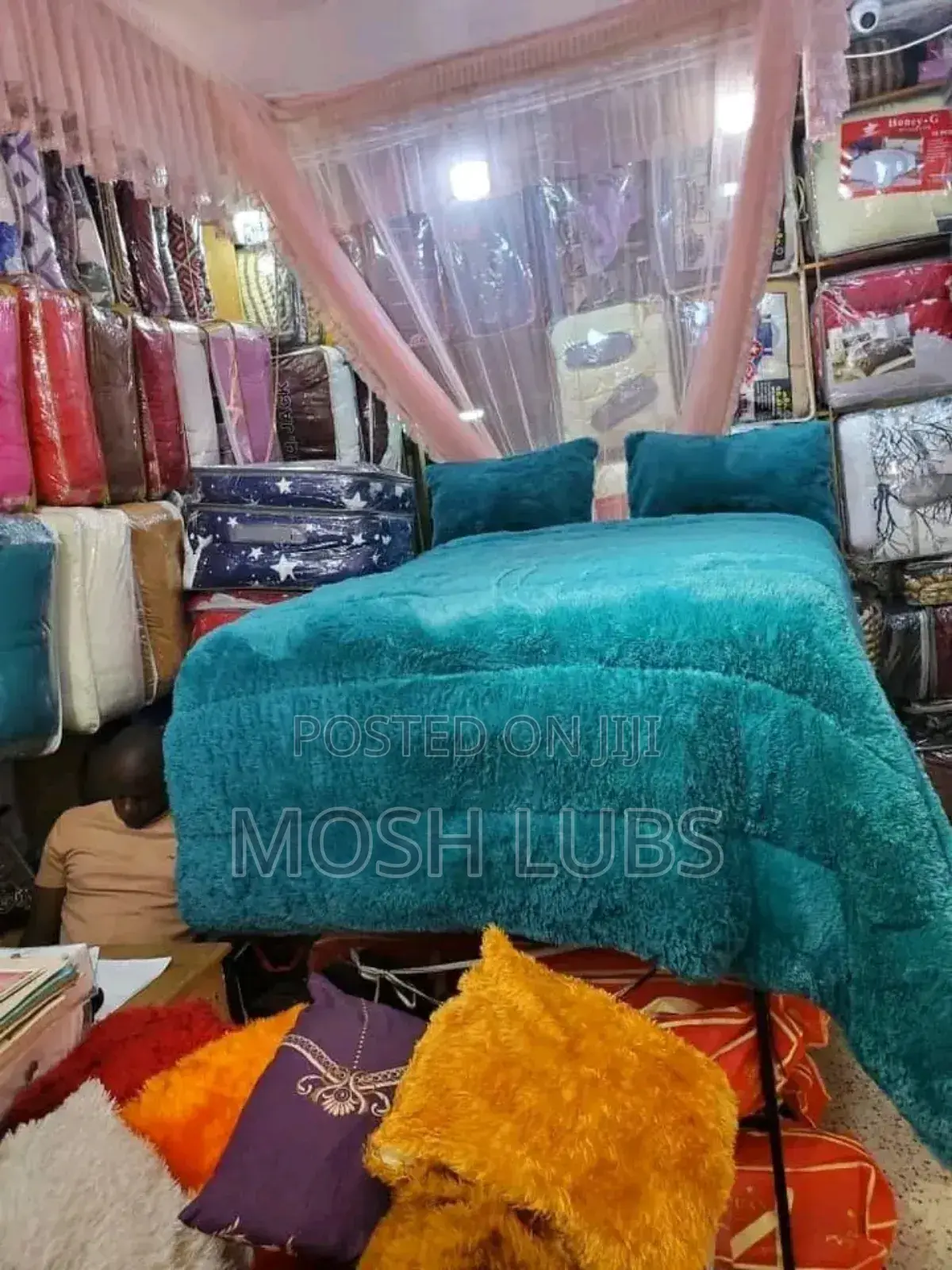 Zuo Modern Faux Fir Duvets