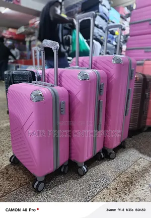 Executive Plastic Suitcases. 3pcs in 1 Set.Medium Size
