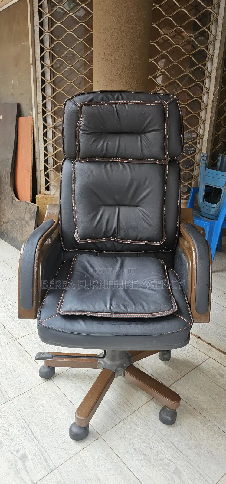 High Back Mega Executive Office Chair