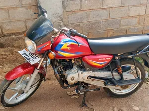 Bajaj Boxer 125 2020 Red