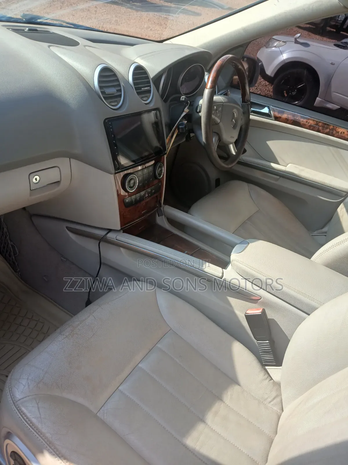Mercedes-Benz M Class ML 350 4Matic 2011 Silver