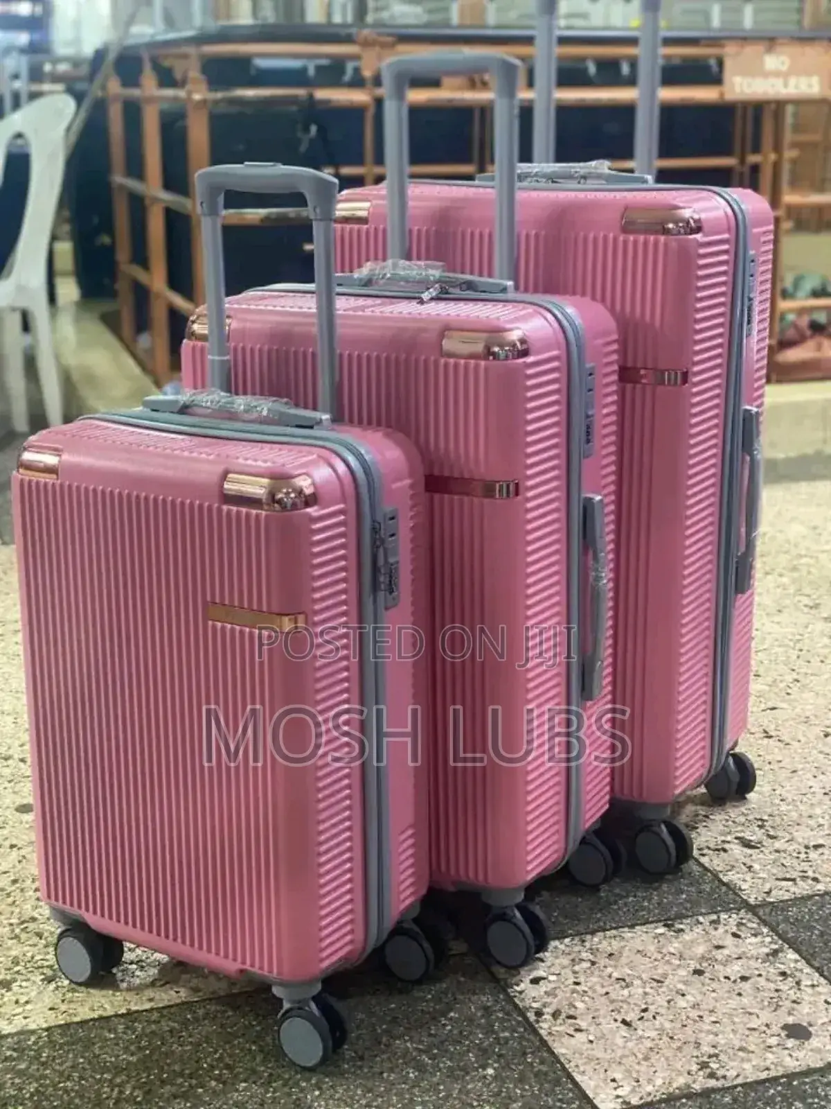 Extra Large Travel Suit Cases