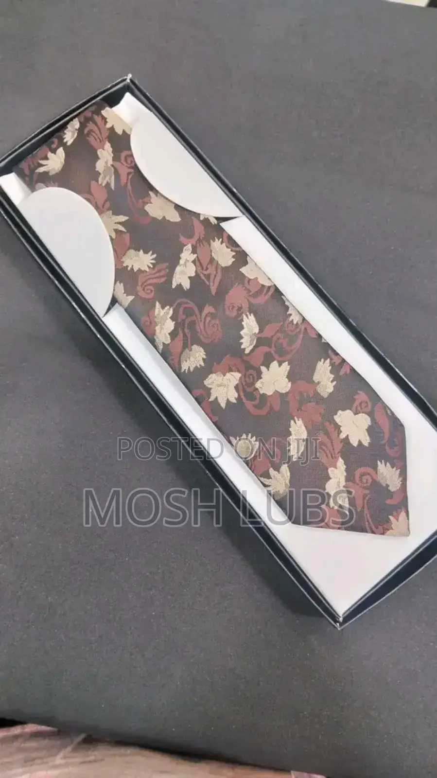 Gentle Ties for Suits