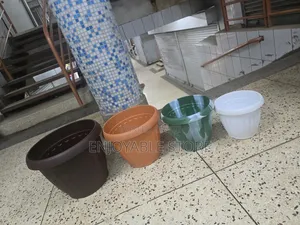 Static Plastic Flower Pots Plastic Flower Pots